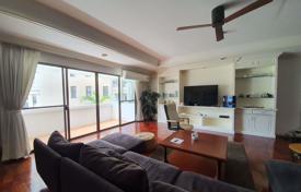 4-zimmer appartements in eigentumswohnungen in Khlong Toei, Thailand. $3 460  pro Woche