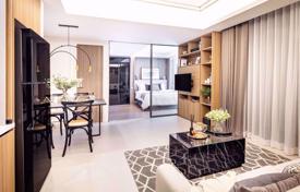 2-zimmer appartements in eigentumswohnungen in Watthana, Thailand. $317 000