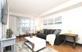 Wohnung – Blue Jays Way, Old Toronto, Toronto,  Ontario,   Kanada. C$764 000