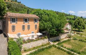 18-zimmer villa in Riez, Frankreich. 1 400 000 €