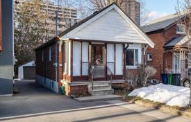 3-zimmer haus in der stadt in York, Kanada. C$1 061 000