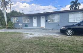 Haus in der stadt 125 m² in Palm Beach County, Vereinigte Staaten. $300 000
