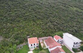 Grundstück in Krimovica, Montenegro. 560 000 €