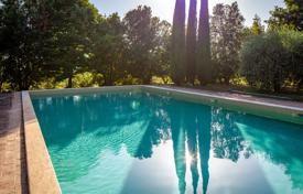 16-zimmer landgut 343 m² in Perugia, Italien. 1 800 000 €