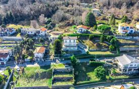 Villa – Lesa, Piedmont, Italien. 580 000 €