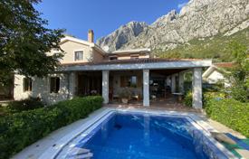 Villa 300 m² in Bay of Kotor, Montenegro. 995 000 €