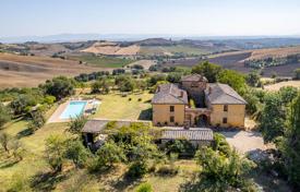 30-zimmer landgut 900 m² in Torrita di Siena, Italien. Price on request