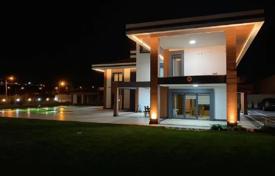 6-zimmer villa 600 m² in Büyükçekmece, Türkei. $874 000