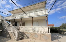 8-zimmer haus in der stadt 185 m² in Zadar County, Kroatien. 340 000 €