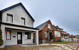 Haus in der Stadt – York, Toronto, Ontario,  Kanada. C$1 152 000
