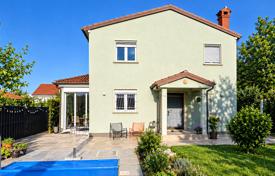 5-zimmer haus in der stadt 170 m² in Umag, Kroatien. 660 000 €