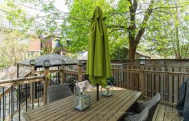 9-zimmer haus in der stadt in Old Toronto, Kanada. C$1 905 000