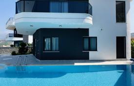 Meerblick Villa mit privatem Pool und Garten in Alanya Kargicak. $512 000