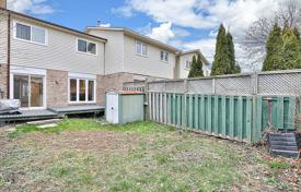 6-zimmer stadthaus in Scarborough, Kanada. C$1 251 000