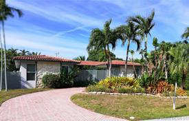 Villa – North Miami, Florida, Vereinigte Staaten. $900 000