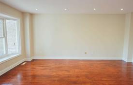 3-zimmer stadthaus in Etobicoke, Kanada. C$1 434 000