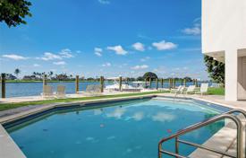 Eigentumswohnung – Bay Harbor Islands, Florida, Vereinigte Staaten. $830 000