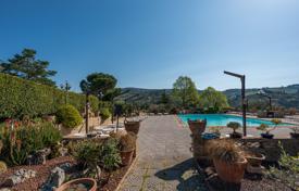 20-zimmer landgut 755 m² in Assisi, Italien. 2 200 000 €