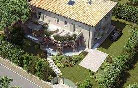 Villa – Forte dei Marmi, Toskana, Italien. 5 000 000 €