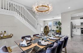 4-zimmer haus in der stadt 292 m² in Miami, Vereinigte Staaten. $850 000