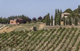 Farm – Monteriggioni, Toskana, Italien. 6 900 000 €