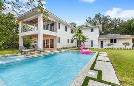 Villa – South Miami, Florida, Vereinigte Staaten. 1 688 000 €