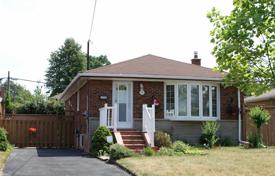 5-zimmer haus in der stadt in Nelson Street, Kanada. C$1 007 000