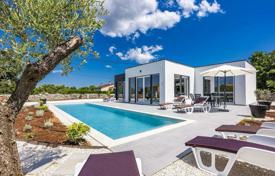 3-zimmer haus in der stadt 139 m² in Svetvinčenat, Kroatien. 750 000 €