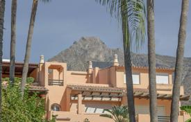 6-zimmer haus in der stadt 307 m² in Marbella, Spanien. 1 165 000 €