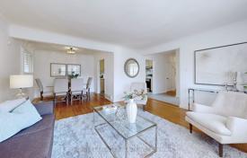 10-zimmer haus in der stadt in Scarborough, Kanada. C$1 341 000