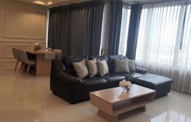 2-zimmer appartements in eigentumswohnungen in Khlong Toei, Thailand. $646 000