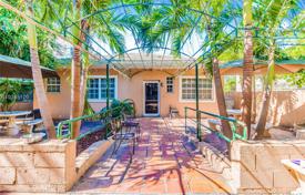 Einfamilienhaus – Miami Beach, Florida, Vereinigte Staaten. $2 500 000