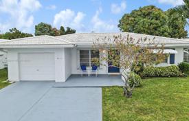 Haus in der Stadt – Tamarac, Broward, Florida,  Vereinigte Staaten. $390 000