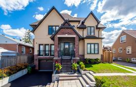 Haus in der Stadt – North York, Toronto, Ontario,  Kanada. C$2 083 000
