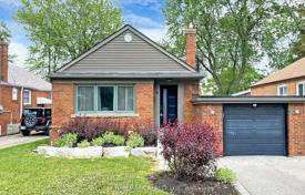 Haus in der Stadt – Scarborough, Toronto, Ontario,  Kanada. C$1 620 000