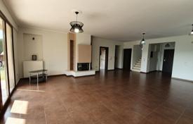 4-zimmer villa 220 m² in Thessaloniki, Griechenland. 560 000 €