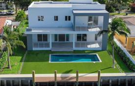 Villa – North Miami, Florida, Vereinigte Staaten. 2 209 000 €
