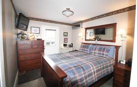 3-zimmer haus in der stadt in East York, Kanada. C$1 606 000