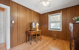 6-zimmer haus in der stadt in Scarborough, Kanada. C$1 153 000