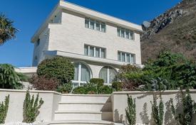 5-zimmer villa 410 m² in Blizikuće, Montenegro. 3 500 000 €