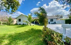 Haus in der Stadt – Boca Raton, Florida, Vereinigte Staaten. $889 000