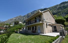 Villa – Dobrota, Kotor, Montenegro. 720 000 €