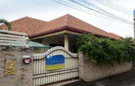 3-zimmer haus in der stadt 240 m² in Chonburi, Thailand. $191 000