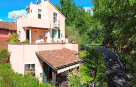 9-zimmer villa 218 m² in Ligurien, Italien. 530 000 €