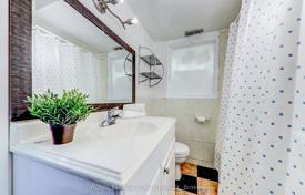 16-zimmer haus in der stadt in Scarborough, Kanada. C$2 572 000