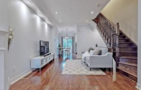 7-zimmer stadthaus in North York, Kanada. C$1 743 000