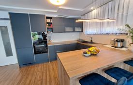 10-zimmer haus in der stadt 450 m² in Lovran, Kroatien. Price on request