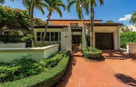 5-zimmer einfamilienhaus 273 m² in Coral Gables, Vereinigte Staaten. $810 000