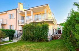 5-zimmer wohnung 146 m² in Camaiore, Italien. 498 000 €