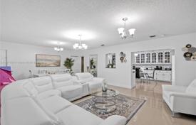 3-zimmer haus in der stadt 303 m² in Miami, Vereinigte Staaten. $795 000